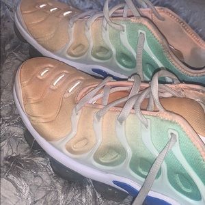 Size 7.5 Light Menta Vapormax Plus for sale!!!